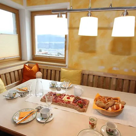 Sonnenwinkel I Apartment Kolsassberg